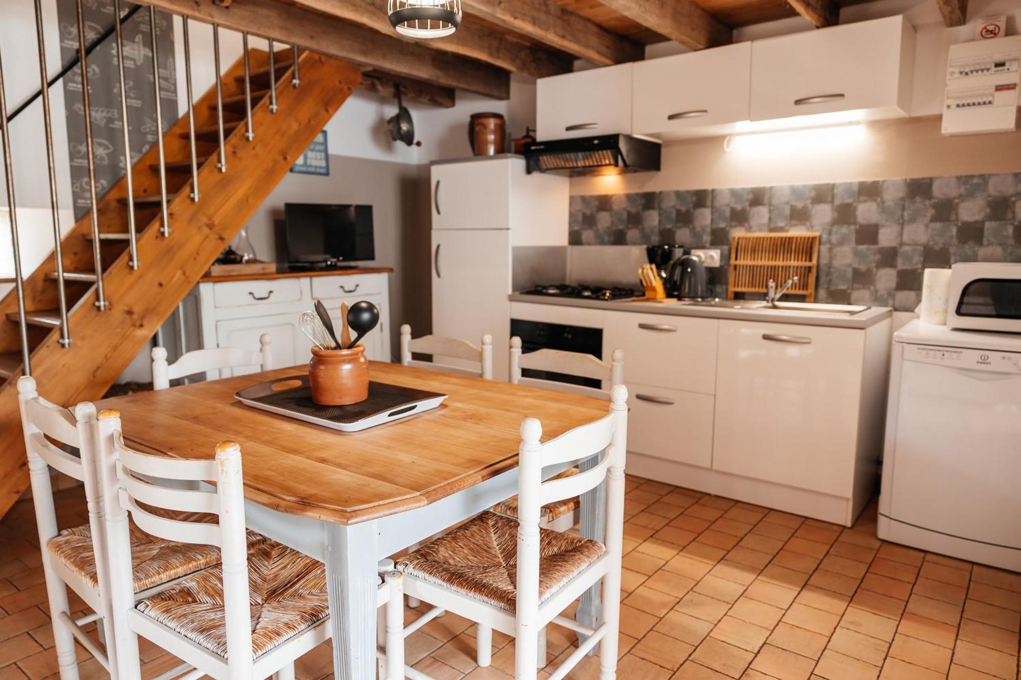 Le Logis Du Prieure Villa Les Châtelliers-Châteaumur Eksteriør billede